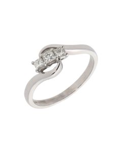 Pre-Owned 18ct Gold Princess Cut Diamond Trilogy Twist Ring