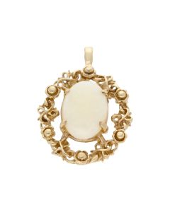 Pre-Owned 9ct Yellow Gold Floral Edged Oval Opal Pendant