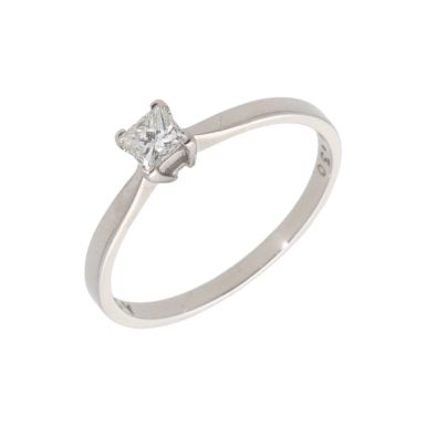 Pre-Owned 18ct White Gold Princess Cut Diamond Solitaire Ring