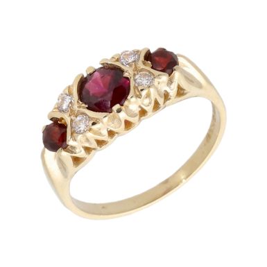 Pre-Owned 9ct Yellow Gold Garnet & Cubic Zirconia Dress Ring