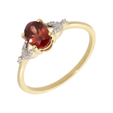 Pre-Owned 9ct Yellow Gold Garnet & Diamond Dress Ring